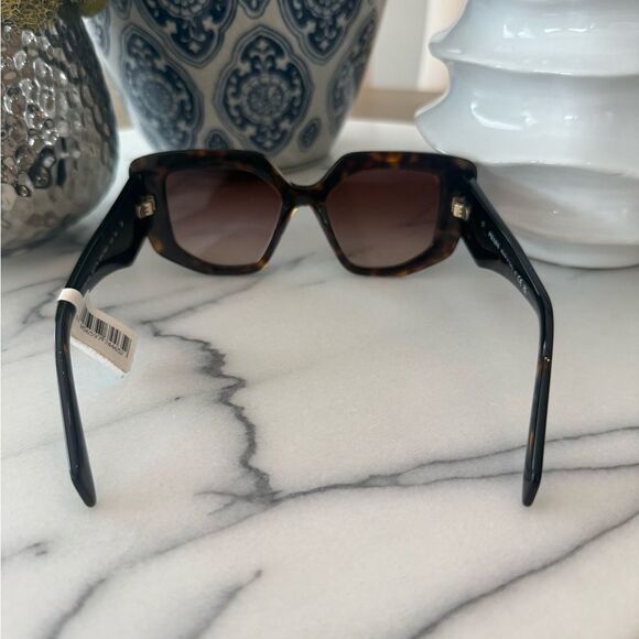 NWT Prada Tortoise Sunglasses with triangle logo - Picture 9 of 11